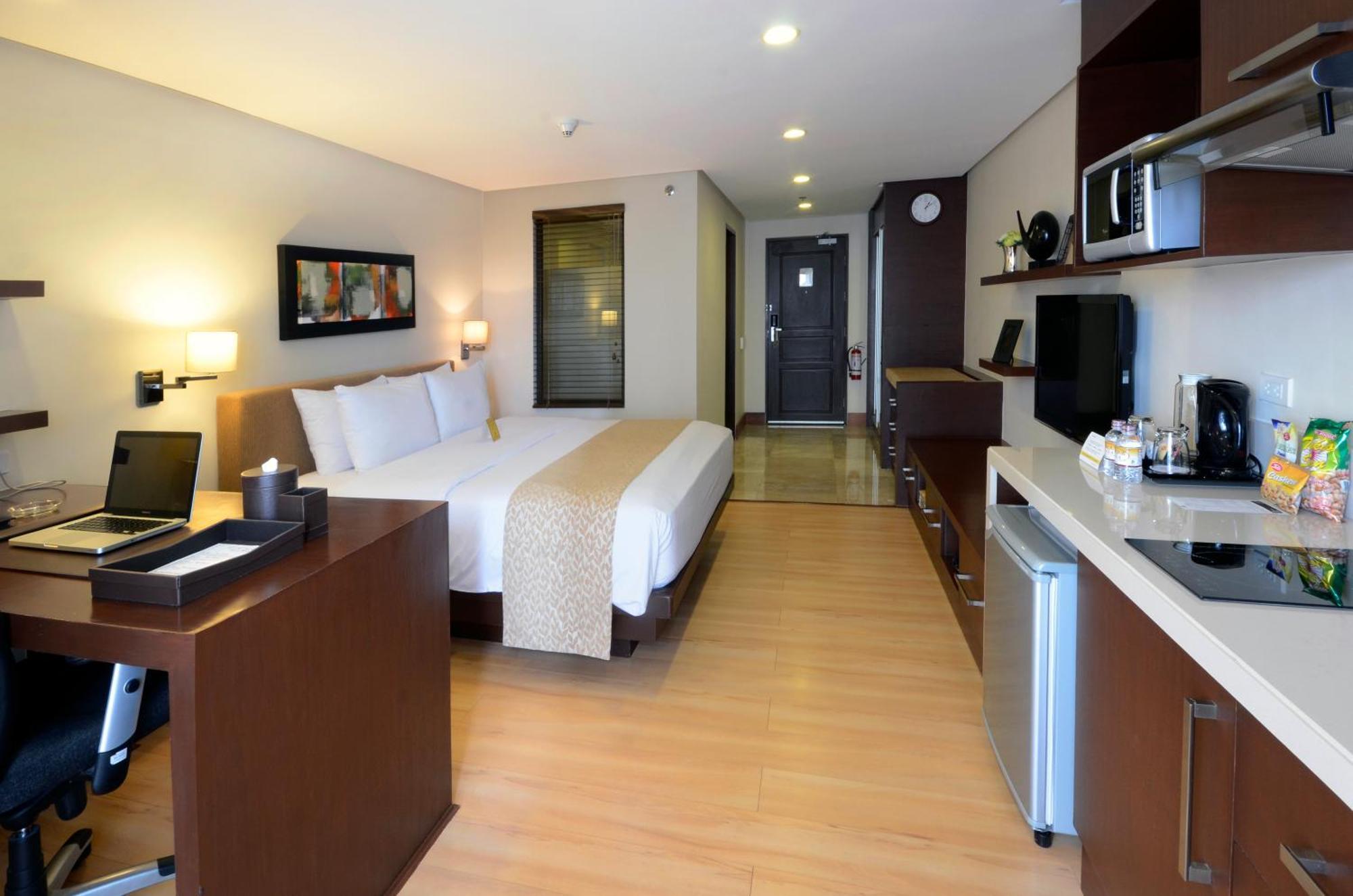 Parque Espana Residence Hotel Muntinlupa City Eksteriør bilde